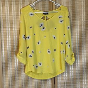 By & By Womens M Top Floral Yellow Keyhole Roll Tab Boho Whimsical Fairycore